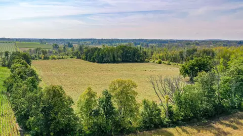 W3410 Willow Valley, Fredonia, WI 53021
