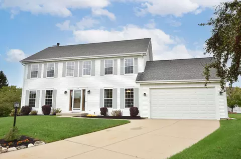 1204 Kestrel, Waukesha, WI 53189