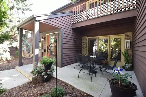 4246 S Ridgewood, Greenfield, WI 53221