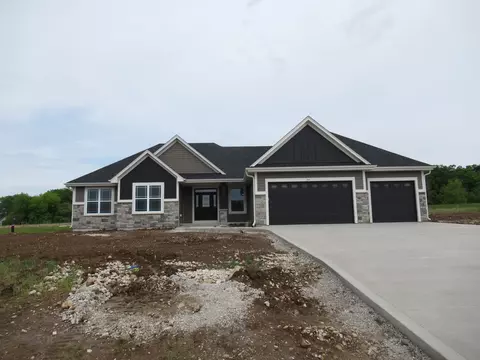 604 Wickland, Richfield, WI 53017