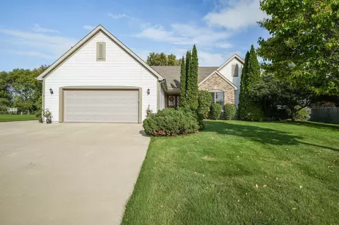 5830 Wynbrook, Mount Pleasant, WI 53406