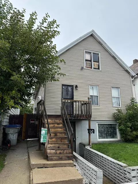 2481 S 5th, Milwaukee, WI 53207
