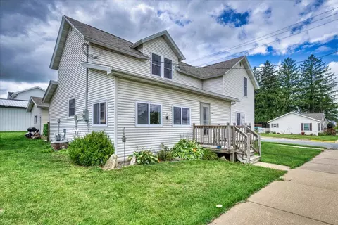 719 Broadway, Cashton, WI 54619