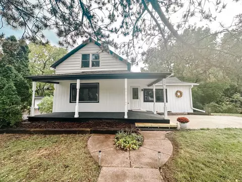 270 E Park, Montello, WI 53949