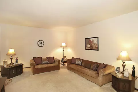 980 Mequon, Fond Du Lac, WI 54935