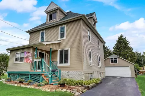 118 Dewey, Watertown, WI 53094