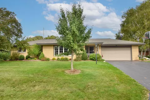 5786 W Silverleaf, Brown Deer, WI 53223