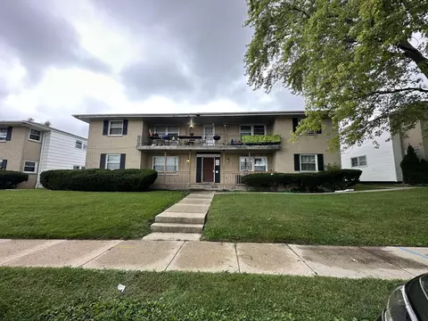 8633 W Fond Du Lac, Milwaukee, WI 53225