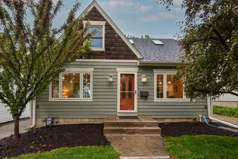 7908 W Wright, Wauwatosa, WI 53213