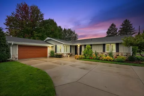 4635 Parkhurst, Brookfield, WI 53045