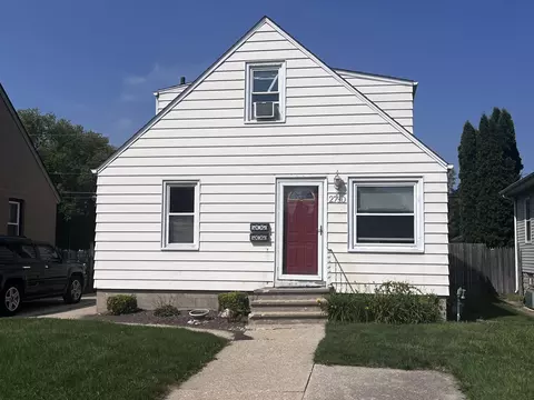2710 22nd, Kenosha, WI 53140