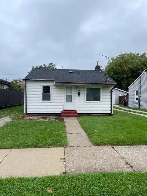 1620 Oregon, Racine, WI 53405