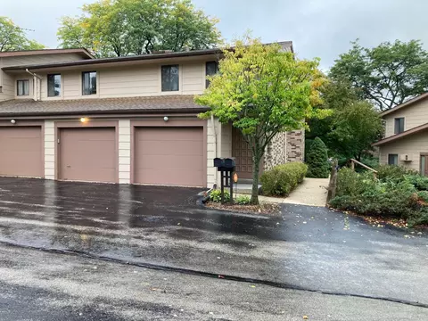 304 Sheffield #6, Waukesha, WI 53186