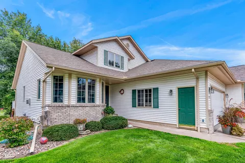 128 Heritage, Onalaska, WI 54650