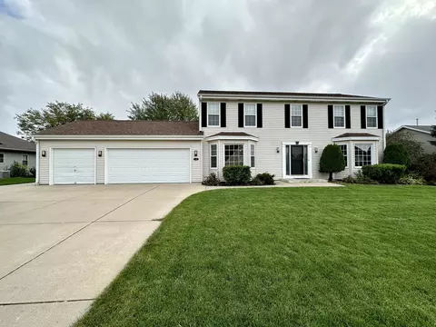 2235 W Saint Johns, Oak Creek, WI 53154