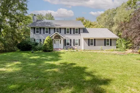 w250s8855 Center, Big Bend, WI 53103