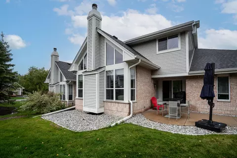 14311 W Waterford Sq, New Berlin, WI 53151