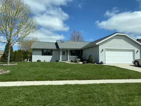 4552 E Whitetail, Manitowoc, WI 54220