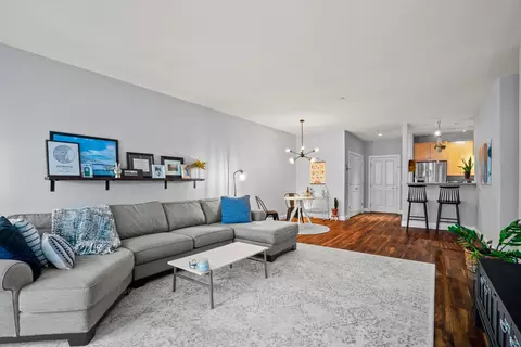 1915 N Water #309, Milwaukee, WI 53202