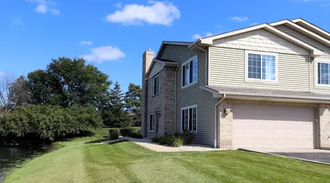 9920 74th #H, Kenosha, WI 53142