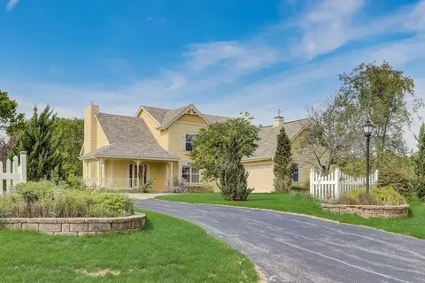 412 Morrissey, North Prairie, WI 53153