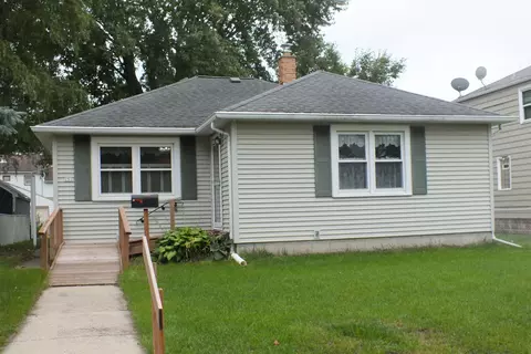 151 Frame, Waukesha, WI 53186