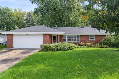 509 Parkway, South Milwaukee, WI 53172