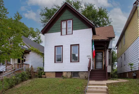 2626 N 24th, Milwaukee, WI 53206