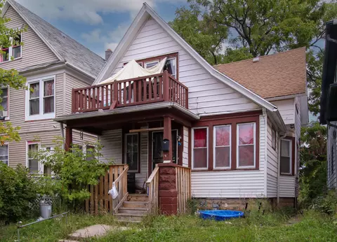 2640 N 24th, Milwaukee, WI 53206