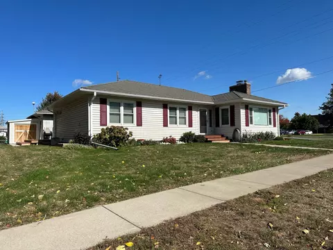 690 Williams, Lewiston, MN 55952
