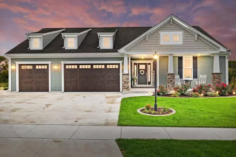 1648 Mamerow, Oconomowoc, WI 53066