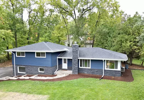 17900 Bermuda #UPPR, Brookfield, WI 53045