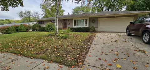 527 S 15th, West Bend, WI 53095