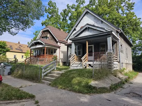 148 E Auer, Milwaukee, WI 53212