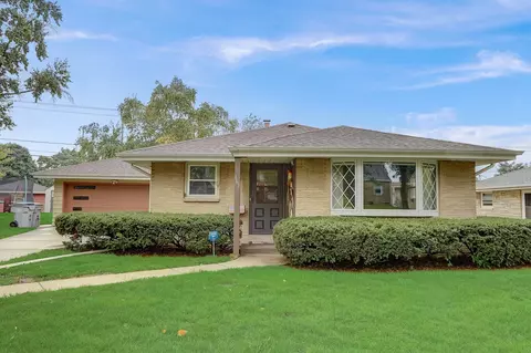 163 W Allerton, Milwaukee, WI 53207