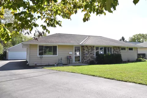 617 Pine, Mukwonago, WI 53149