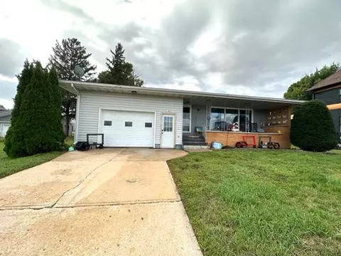 123 4th, Spring Grove, MN 55974
