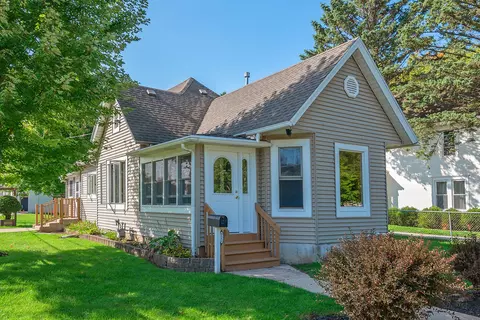 922 Sage, Lake Geneva, WI 53147