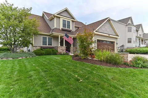 4602 W Tumblecreek, Franklin, WI 53132