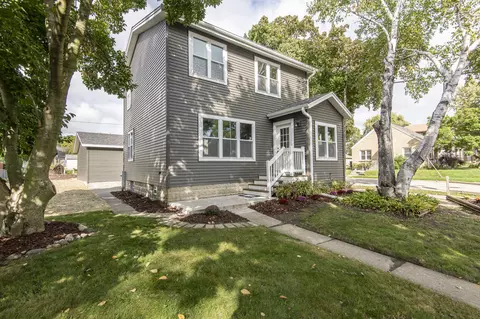 3401 S Whitnall, Milwaukee, WI 53207