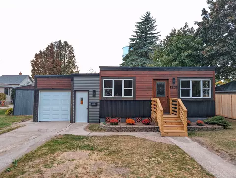 1208 Lowell, Two Rivers, WI 54241