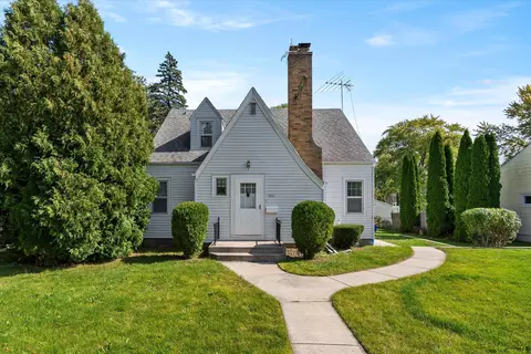 608 N Holden, Port Washington, WI 53074