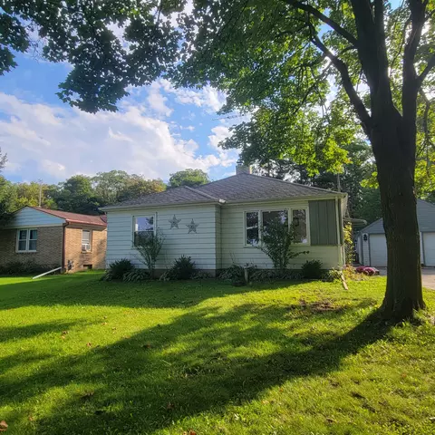 3843 N Green Bay, Racine, WI 53404