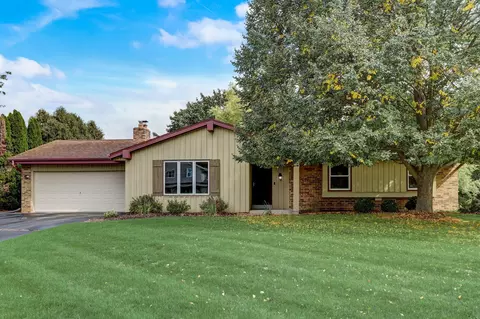 w222n2310 Glenwood, Waukesha, WI 53186
