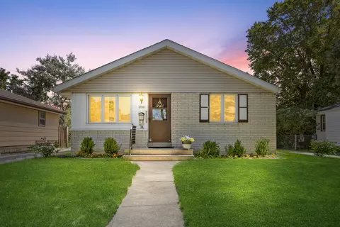 6944 N 61st, Milwaukee, WI 53223