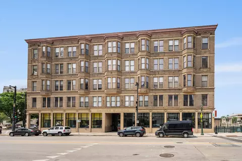 108 W W Wls #3C, Milwaukee, WI 53203