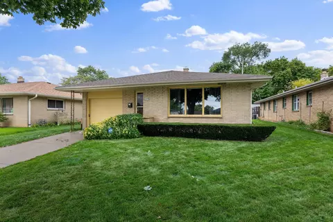 4907 S 26th, Milwaukee, WI 53221