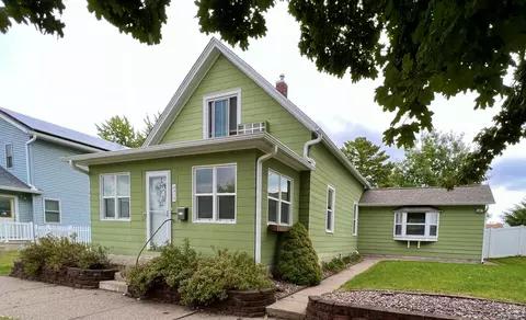 2415 13th, La Crosse, WI 54601