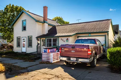 954 Farnam, La Crosse, WI 54601
