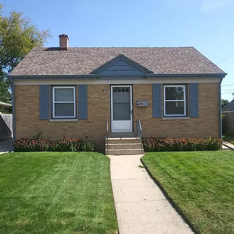 1129 Rode, Racine, WI 53404